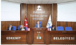 edremit-belediye-meclisi-kasim-ayi-toplantisi-yapildi-ArHLjldE.jpg