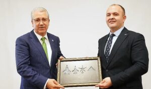 ege-universitesinde-eu-tusas-ileri-kaplamalar-ince-filmler-ve-yuzey-arastirmalari-laboratuvari-acildi-RPqZO8VL.jpg