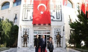 gelecegin-baskenti-icin-atilim-universitesi-icin-el-ele-rPhMfIUP.jpg