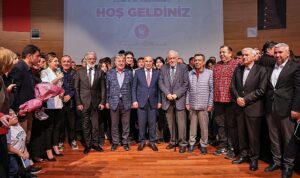 ilber-ortaylinin-keciorendeki-soylesisi-yogun-ilgi-gordu-hDyfB3Nl.jpg