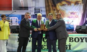 izmir-kinikta-kinik-cepni-boyu-derneginden-unutulmaz-gece-IUtJrX3M.jpg