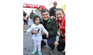karsiyaka-29-kez-atadan-anaya-kosuyor-YkM1JgI6.jpg