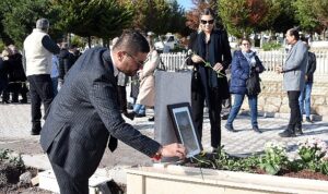 ali-ilcan-birinci-vefat-yil-donumunde-anildi-nkpdUEJa.jpg