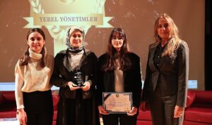 bagcilar-belediyesi-dijital-sehir-ikizi-surdurulebilir-sehir-yonetimi-projesi-ile-odule-layik-goruldu-IjzU4Zyk.jpg