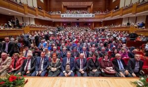 baskan-soyer-100-yilda-laik-cumhuriyet-buyuk-izmir-bulusmasindan-seslendi-yasasin-cumhuriyet-yasasin-demokrasi-Df2Bxsdw.jpg