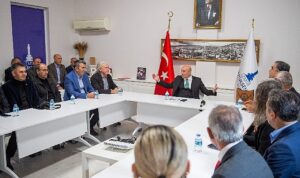 baskan-soyer-izmirdeki-erzurumlularla-bulustu-4eAZiAB1.jpg