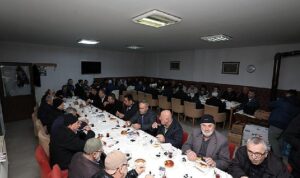 bereket-sofrasi-bulusmalari-emir-sultan-camisinden-basladi-OhHScLHZ.jpg