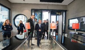 bostanli-iskelesi-yenilenen-yuzuyle-hizmete-acildi-qZO4uLBG.jpg