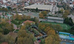 bu-lokomotifin-yolu-sevgiden-geciyor-uxzRYjxe.jpg