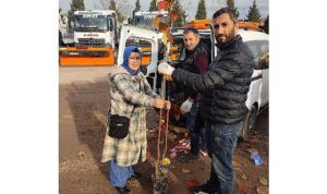 buyuksehirin-yuzde-50-hibeli-meyve-fidani-dagitimi-basladi-SwNdrG6A.jpg
