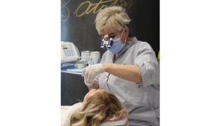 dijital-dis-hekimligi-ile-biyoloji-koruyan-implant-73ZTsaR5.jpg