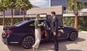 emirates-first-ve-business-class-yolculari-icin-tokyo-hanedada-ozel-soforlu-transfer-hizmetini-yeniden-baslatiyor-IQpdii5b.jpg
