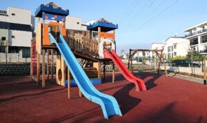 gemlikte-cocuklar-yeni-parklarina-kavustu-bgHUi6dg.jpg