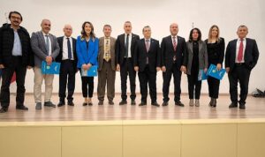 harran-universitesinde-bagimlilikla-mucadeleye-dikkat-cekildi-NUXOhv1N.jpg