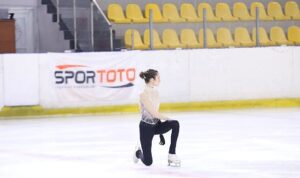 izmirin-sporculari-kente-madalyalarla-dondu-7S3zPXde.jpg