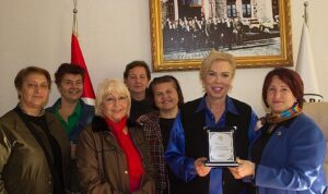 karaburun-diyaliz-servisi-hizmete-acildi-hEI19dbS.jpg