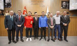 kemeralti-esnafindan-2024te-kati-atik-bedeli-alinmayacak-PFkllWV3.jpg