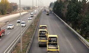 kocaeli-stadyum-yolunda-d-100-ankara-yonu-asfaltlandi-EfdpcNfr.jpg