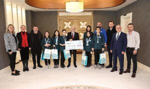 niluferin-genc-yuzuculeri-basarilariyla-gururlandirdi-iwrGkLPQ.jpg