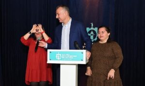 sevemeyen-bir-kalpten-daha-engelli-ne-olabilir-ki-tAwal83k.jpg