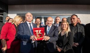 soyer-daha-iyi-bir-ulke-yaratacaksak-bu-izmirden-baslayacak-uvuHF3KZ.jpg