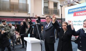 seferihisarlilar-goca-baskani-coskuyla-karsiladi-SGffd1SY.jpg
