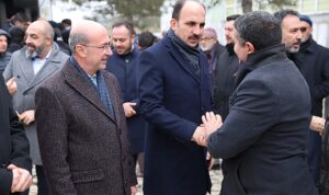selcukluda-cuma-bulusmalarinin-bereketi-suruyor-WCHVOXST.jpg