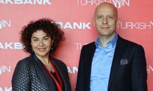 akbank-ve-turkishwin-is-birliginde-binyaprak-kadin-girisimci-mentorluk-programi-basladi-UBzWQEf5.jpg