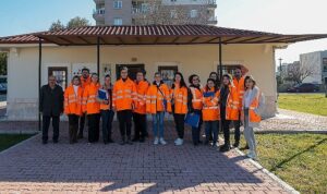 antalya-buyuksehir-sel-bolgesinde-vatandaslarin-ihtiyaclari-karsilaniyor-bYasfldL.jpg