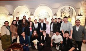 baskan-adayi-buyukgoz-gebzeli-genclerle-genclik-kahvesinde-bulustu-Eyvk9Wg8.jpg