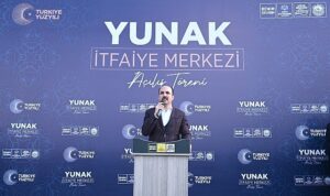 baskan-altay-yunak-ve-tuzlukcuda-vatandaslarla-bulustu-yunak-itfaiye-merkezini-acti-MpRY6vfW.jpg