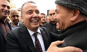 baskan-bocek-elmali-skm-acilisini-yapti-ben-sozumu-antalyaya-verdim-gMa3pctN.jpg