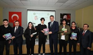 baskan-kocamandan-egitime-dev-destek-iZFZqBvr.jpg
