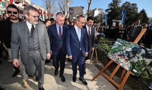 buyukakin-kocaeli-deprem-bolgesinden-elini-cekmedi-cy2fVO5z.jpg