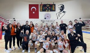eczacibasi-2lig-yari-finallerinde-sahne-aliyor-vXRaXgKg.jpg