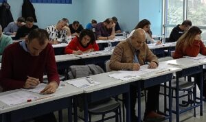 ege-universitesinde-gorevde-yukselme-sinavi-yapildi-9I2rbwbU.jpg