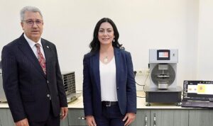 egeli-akademisyenlerin-gelistirdikleri-kumas-dalama-olcum-cihazi-abdden-patent-tescili-aldi-ptffi3TY.jpg
