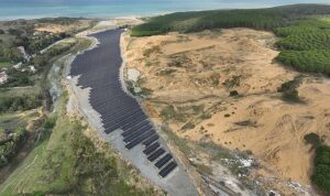 enerjisa-enerjinin-eyupsultanda-kurdugu-arazi-gunes-enerjisi-santrali-2-bin-198-hanenin-enerjisini-uretecek-8LbTLkEX.jpg