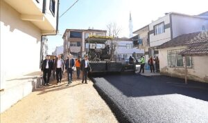 ertugrulgazi-mahallesinde-36-sokak-asfaltlaniyor-bfavwMqN.jpg