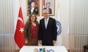 eu-moda-ve-tasarim-yuksekokulundan-akreditasyon-atagi-UkmQivmd.jpg