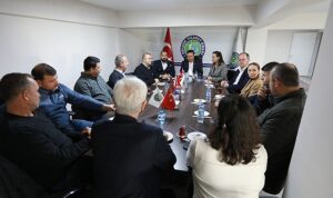 filiz-baskan-efes-selcukun-aydinlik-gelecegi-icin-calisiyoruz-7WdLUfqq.jpg
