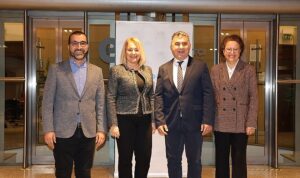 hazirgiyim-ihracatcilari-yilin-son-ceyreginde-toparlanma-bekliyor-32GRHLCy.jpg