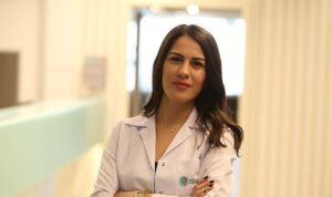 iliskilerde-saglikli-iletisimin-temeli-ozur-dilemek-iliskilerde-gerektiginde-ozur-dilemek-guveni-sagliyor-faS3lB8B.jpg