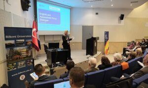 ingilizce-dil-degerlendirmesinin-gelecegi-ingilizce-ve-olcme-degerlendirme-politikasi-diyalogunda-sekilleniyor-7rplwtQ6.jpg