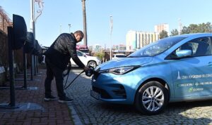 izmirin-elektrikli-ulasimina-avrupa-modeli-nWkS6fb5.jpg