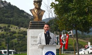 karabaglarda-yasar-kemal-anmasi-A4aB9ULk.jpg