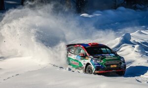 ralli-sezonu-kristal-karlar-diyarinda-acildi-8Faxzu3m.jpg