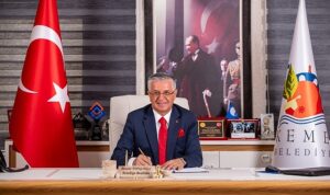 sanatin-ve-sanatcinin-yanindayiz-kemerde-ayni-salonda-tiyatro-ve-sinema-olacak-EW37NzCG.jpg