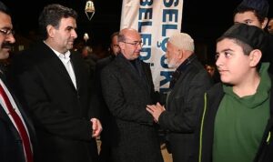 selcuklu-belediye-baskani-ahmet-pekyatirmaci-mirac-kandili-dolayisiyla-erenkoy-tahir-buyukkorukcu-camiinde-duzenlenen-kandil-gGRl5vfp.jpg