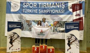 spor-tirmanisi-turkiye-sampiyonasinda-mustafa-sacit-sumer-turkiye-sampiyonu-oldu-tL74sTML.jpg